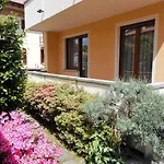 Διαμέρισμα Trilocale In Centro Con Giardino