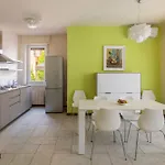 Διαμέρισμα Trilocale In Centro Con Giardino *