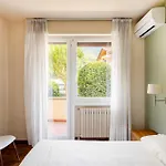 Trilocale In Centro Con Giardino Διαμέρισμα *