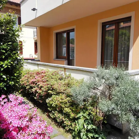 Apartment Trilocale In Centro Con Giardino