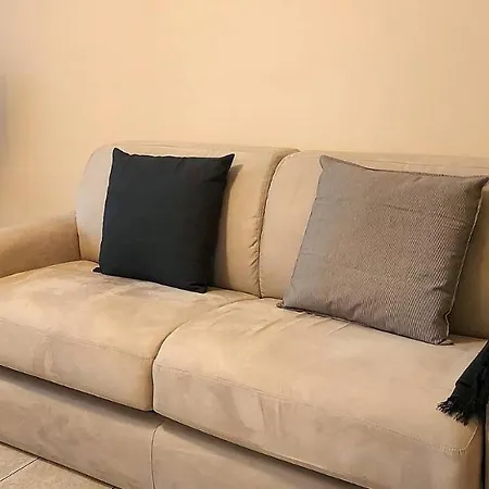 Апартаменты Trilocale In Centro Con Giardino