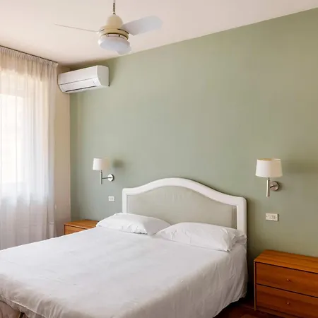 Trilocale In Centro Con Giardino דירה *