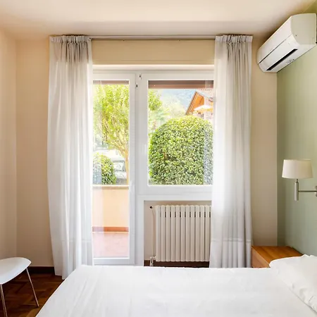 Trilocale In Centro Con Giardino Lejlighed *