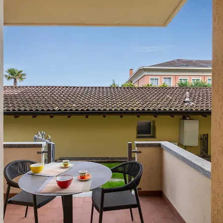 Trilocale In Centro Con Giardino Lejlighed *