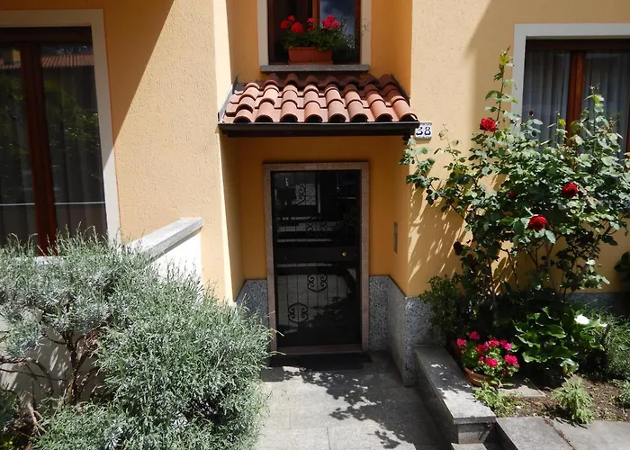 Trilocale In Centro Con Giardino Lejlighed *