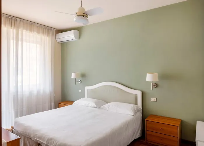 Trilocale In Centro Con Giardino Lejlighed *