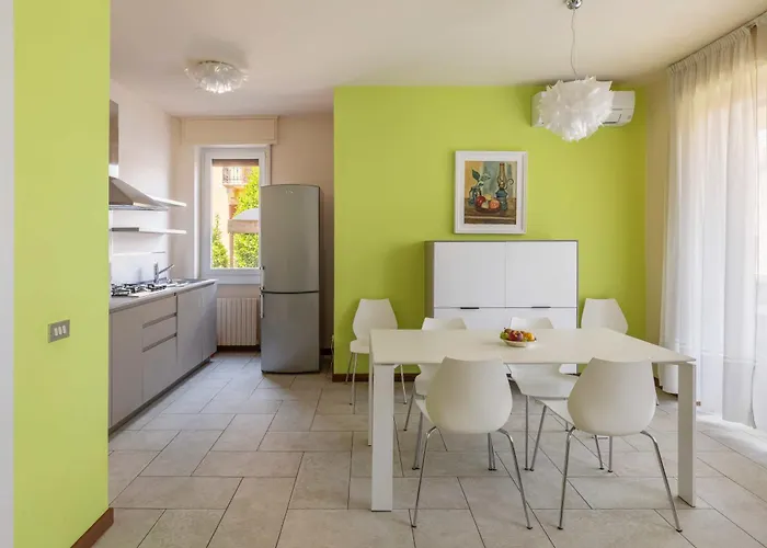 Lejlighed Trilocale In Centro Con Giardino *