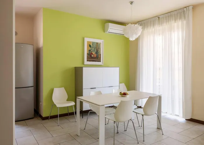 Trilocale In Centro Con Giardino Lejlighed Baveno