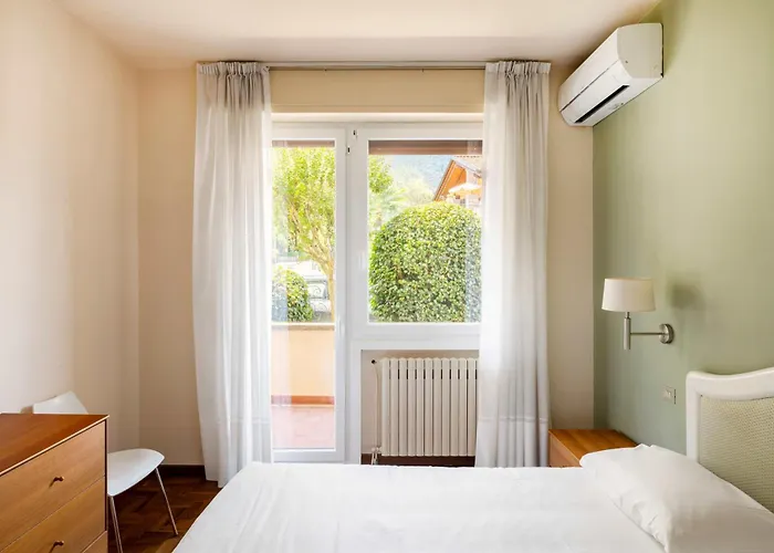 Trilocale In Centro Con Giardino Lejlighed *